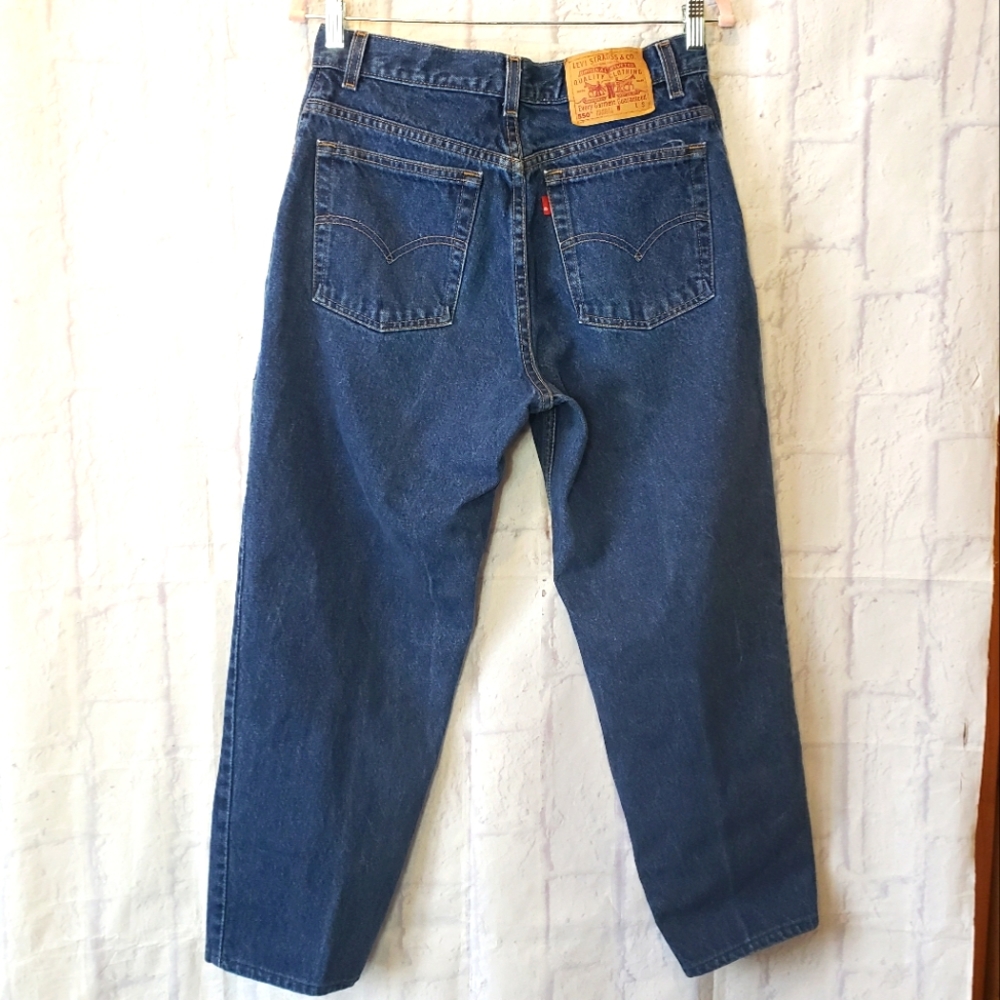 LEVI'S 550 Relaxed Fit Tapered Leg Jeans